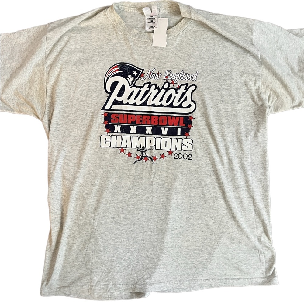 Vintage 2002 Patriots Super Bowl Champions Fruit of the Loom Shirt Size XL